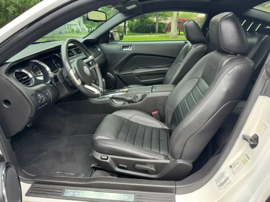 2011 Ford S197 Mustang - Image 19 of 23