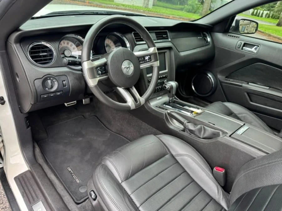 2011 Ford S197 Mustang - Image 20 of 23