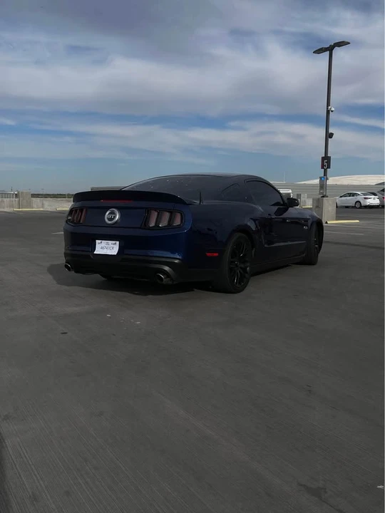 2011 Ford S197 Mustang - Image 2 of 7