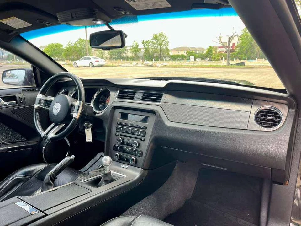 2011 Ford S197 Mustang - Image 8 of 8