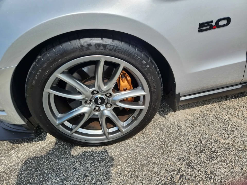 2011 Ford S197 Mustang - Image 8 of 20
