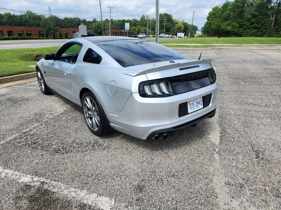 2011 Ford S197 Mustang - Image 5 of 20