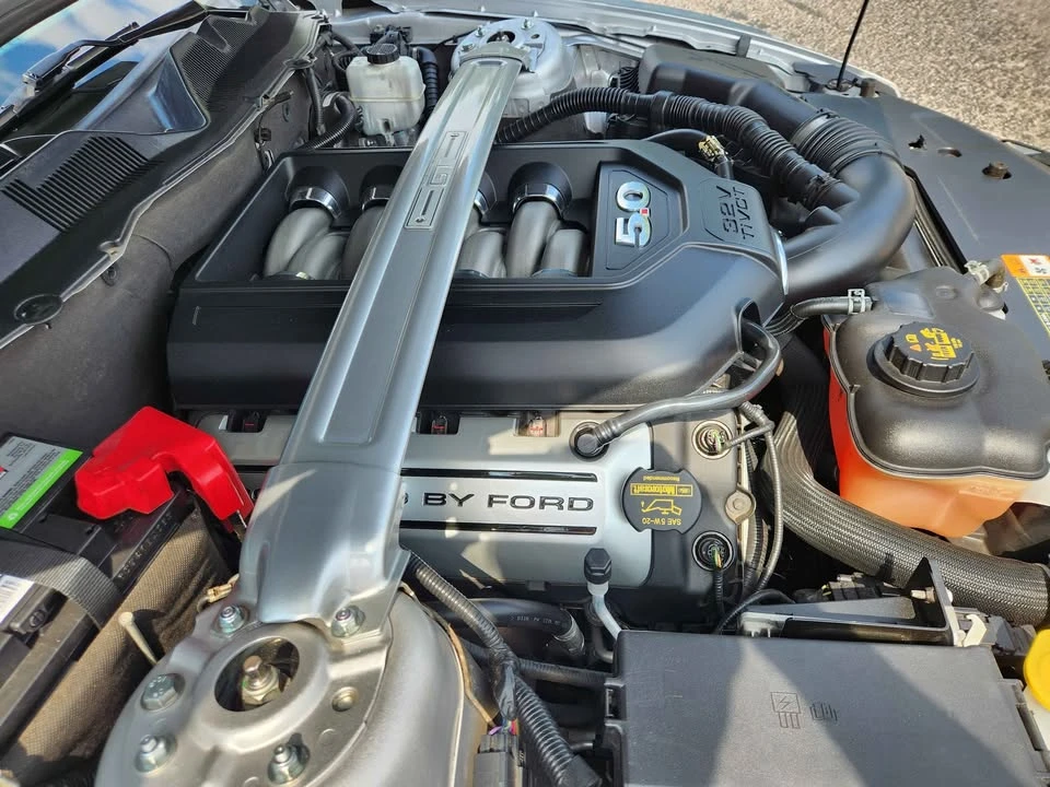 2011 Ford S197 Mustang - Image 15 of 20