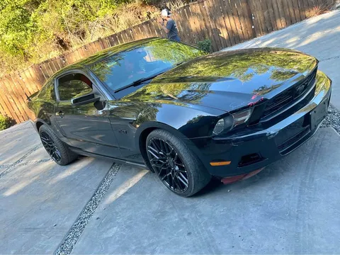 2011 Ford Mustang Mustang v6