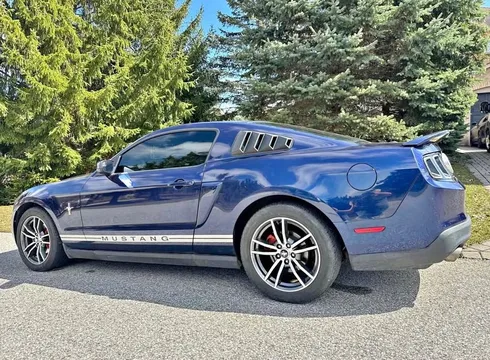 2011 Ford Mustang Premium