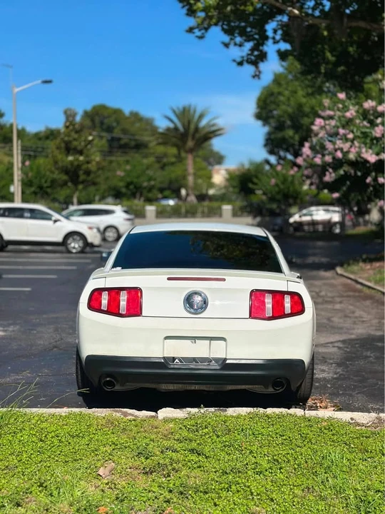 2011 Ford S197 Mustang - Image 4 of 8