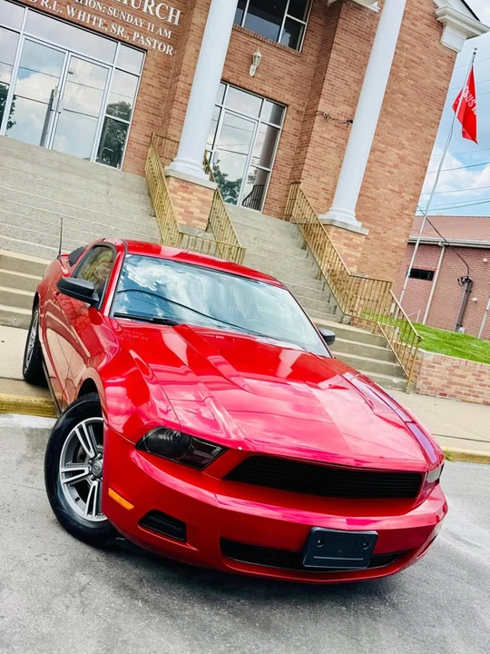 2011 Ford S197 Mustang - Image 2 of 15
