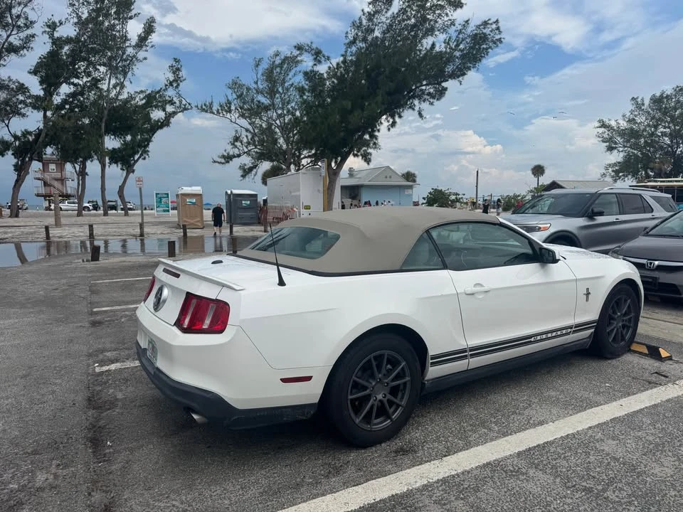 2011 Ford S197 Mustang - Image 3 of 13