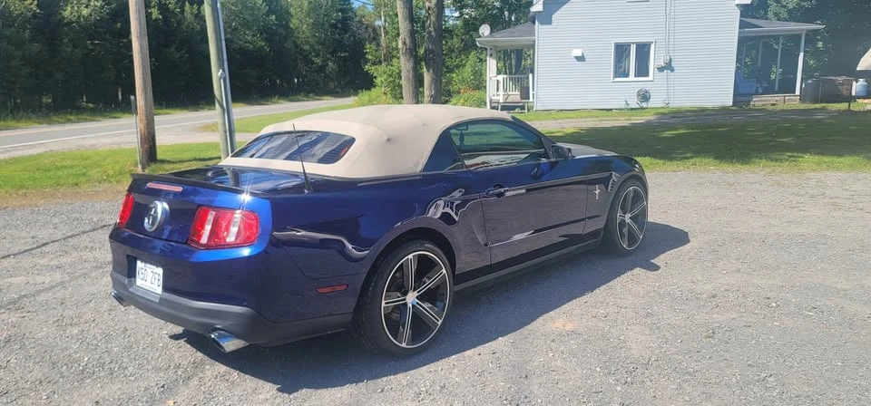 2011 Ford S197 Mustang - Image 3 of 7