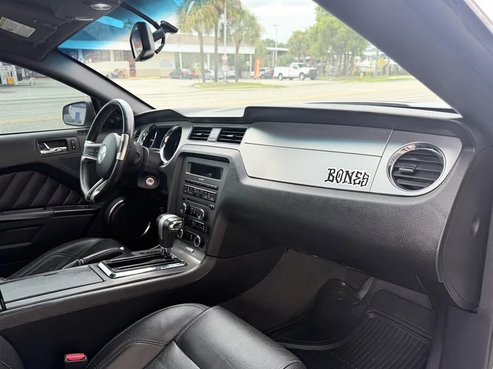 2011 Ford S197 Mustang - Image 10 of 16