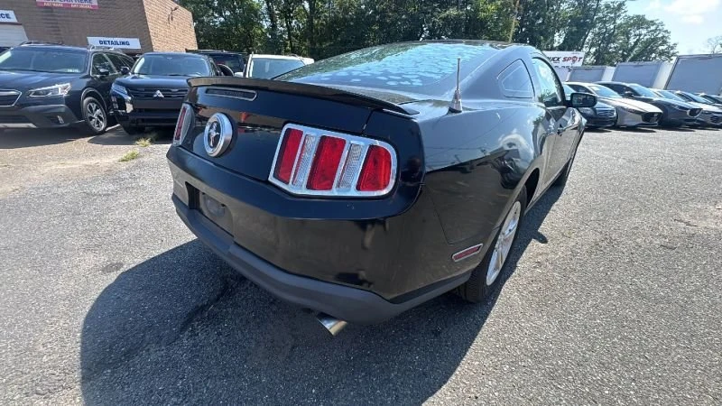2011 Ford S197 Mustang - Image 5 of 15