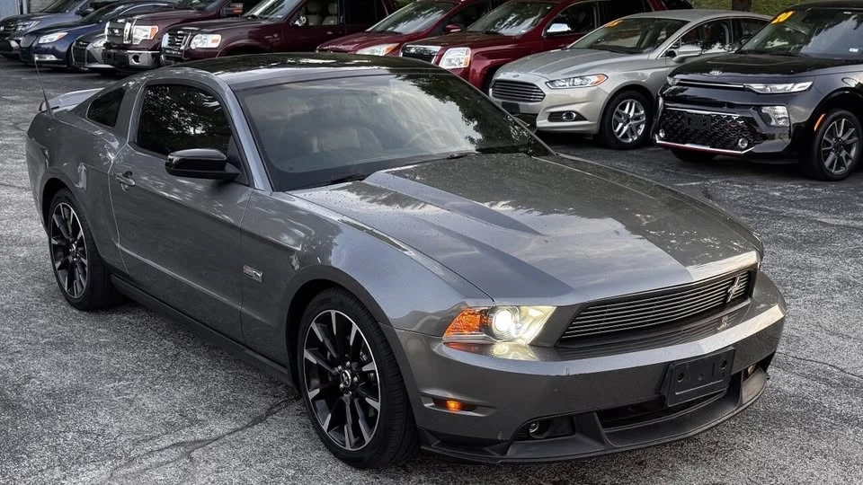 2011 Ford S197 Mustang - Image 2 of 20