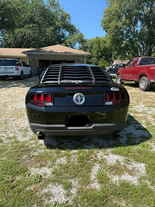 2011 Ford S197 Mustang - Image 15 of 16