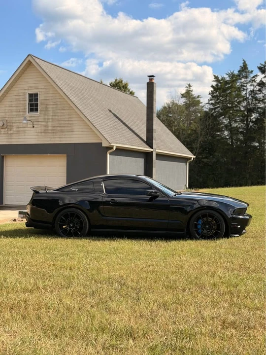 2011 Ford S197 Mustang - Image 6 of 10