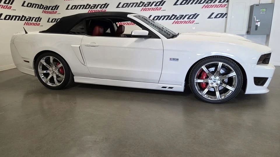 2011 Ford S197 Mustang - Image 11 of 20