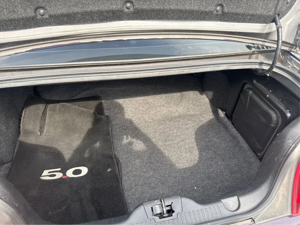 2011 Ford S197 Mustang - Image 12 of 20