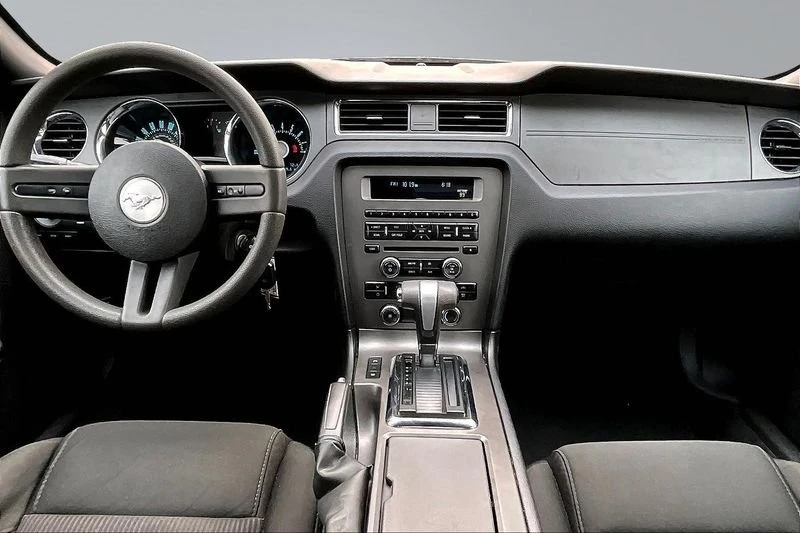 2011 Ford S197 Mustang - Image 18 of 20