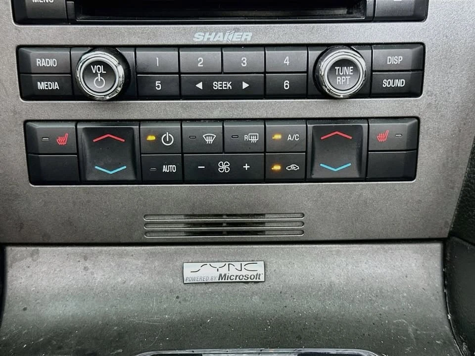 2011 Ford S197 Mustang - Image 18 of 20