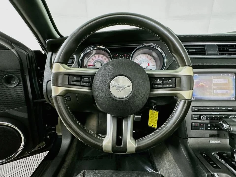 2011 Ford S197 Mustang - Image 13 of 20