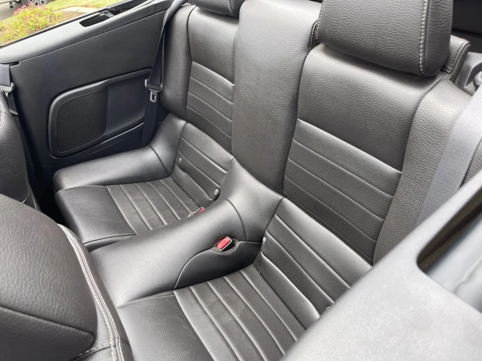 2011 Ford S197 Mustang - Image 18 of 20