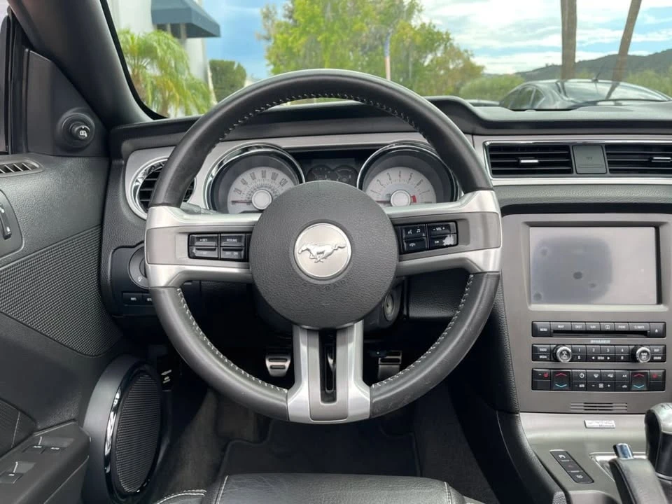 2011 Ford S197 Mustang - Image 12 of 20