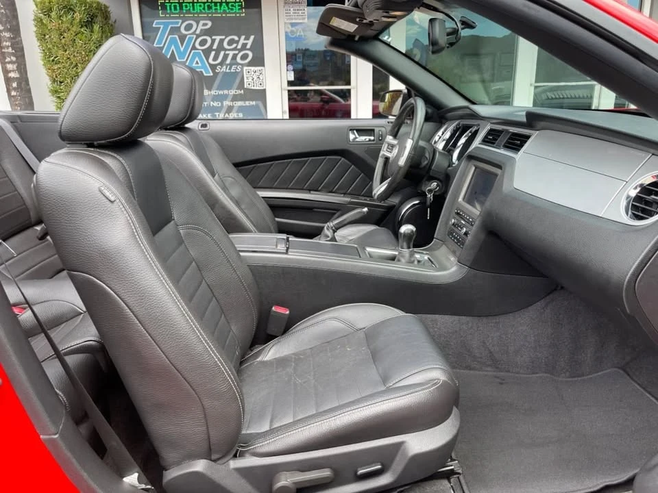 2011 Ford S197 Mustang - Image 19 of 20