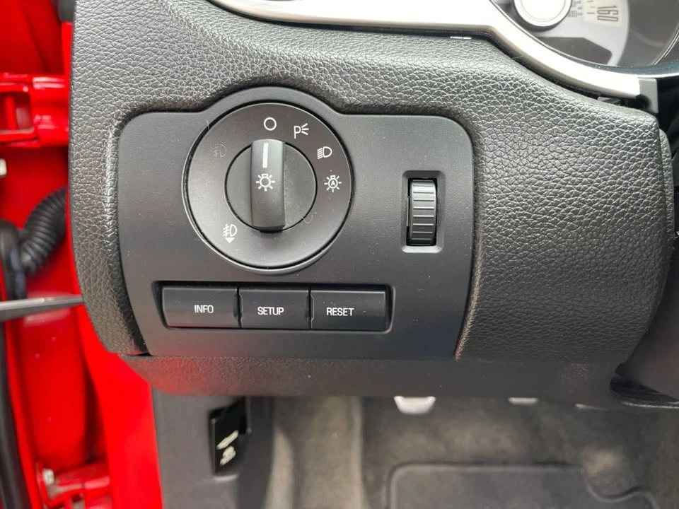 2011 Ford S197 Mustang - Image 15 of 20