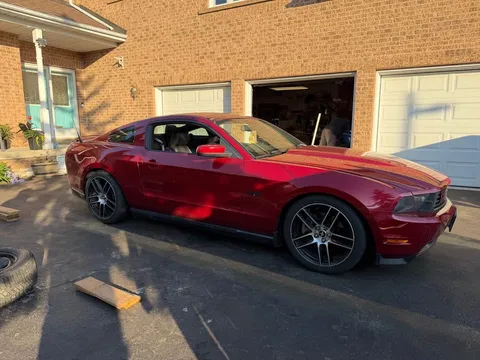2011 Ford Mustang GT Premium