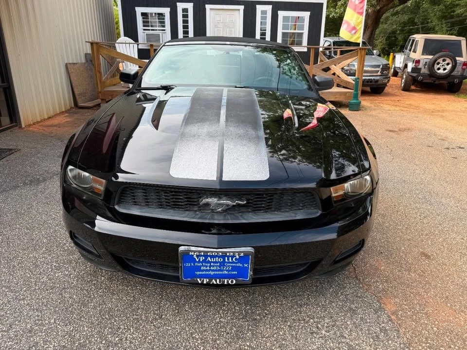 2011 Ford S197 Mustang - Image 2 of 20