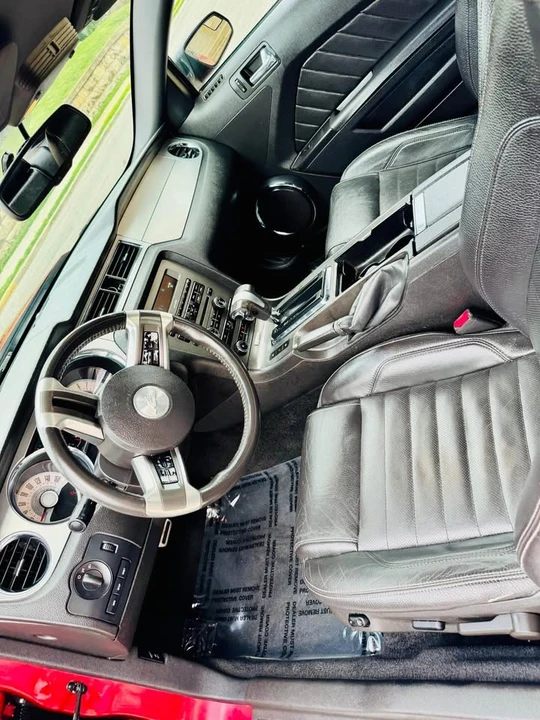 2011 Ford S197 Mustang - Image 12 of 13