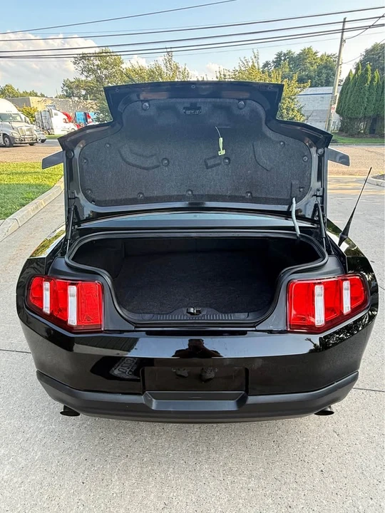 2011 Ford S197 Mustang - Image 18 of 20