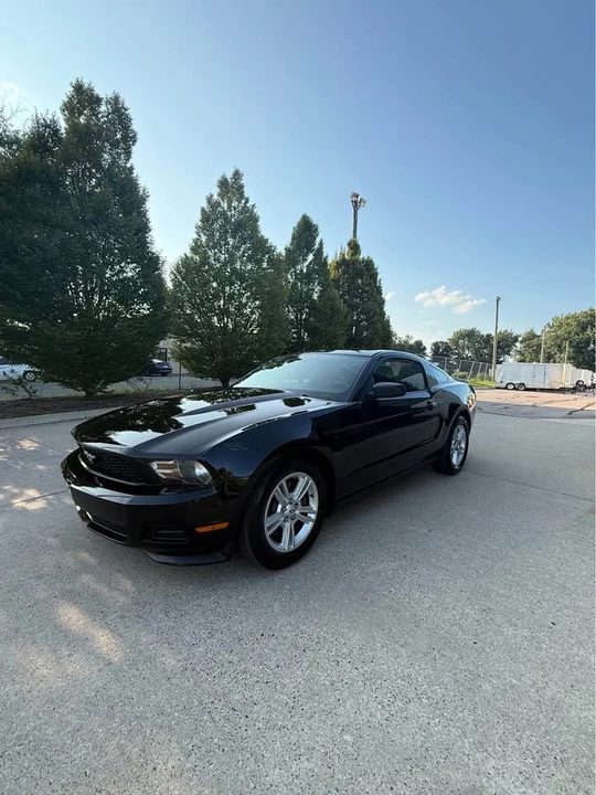 2011 Ford S197 Mustang - Image 10 of 20