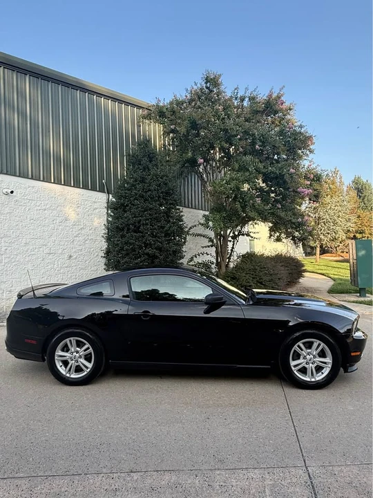 2011 Ford S197 Mustang - Image 3 of 20