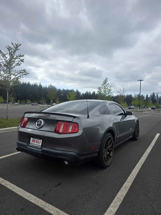 2011 Ford S197 Mustang - Image 5 of 10