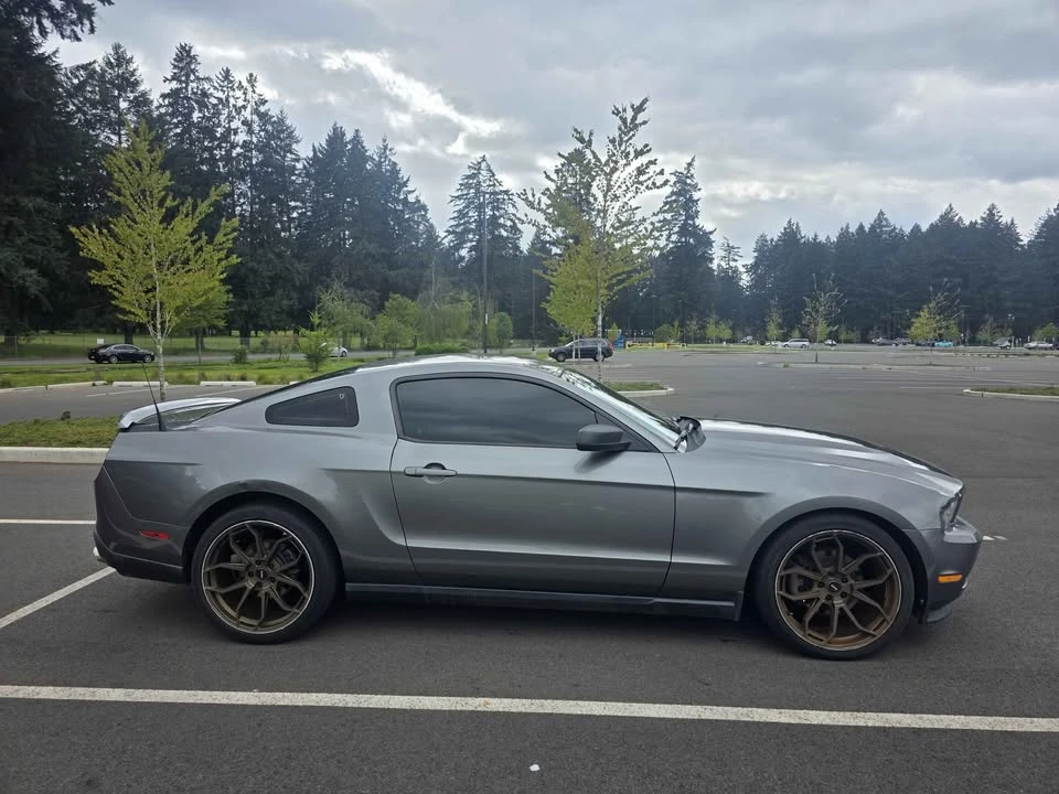2011 Ford S197 Mustang - Image 4 of 10