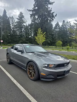 2011 Ford Mustang Premium