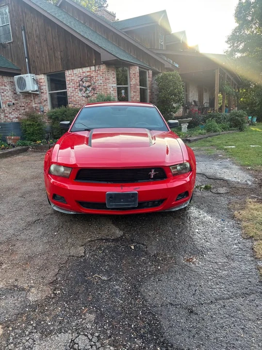 2011 Ford S197 Mustang - Image 2 of 14