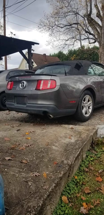 2011 Ford S197 Mustang - Image 6 of 9