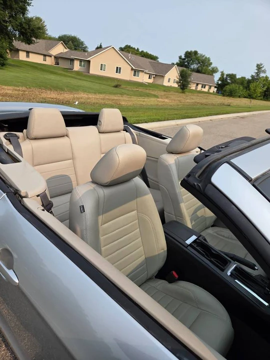 2011 Ford S197 Mustang - Image 5 of 6
