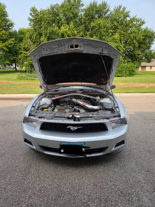 2011 Ford S197 Mustang - Image 2 of 6