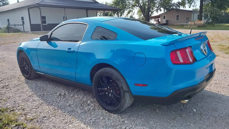 2011 Ford S197 Mustang - Image 5 of 9