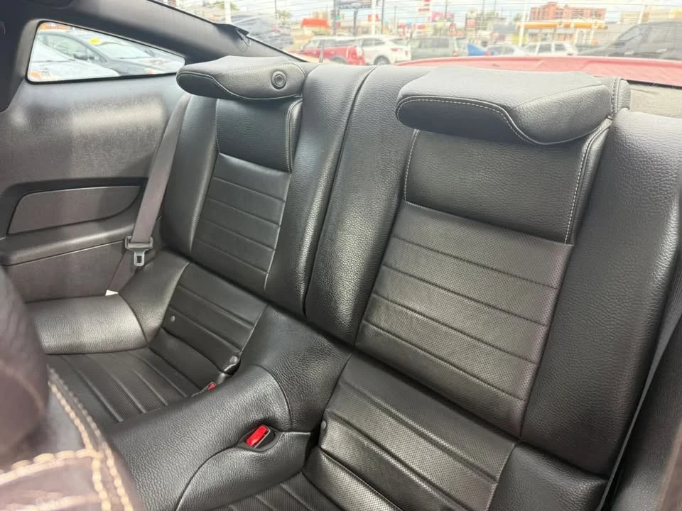 2011 Ford S197 Mustang - Image 10 of 19