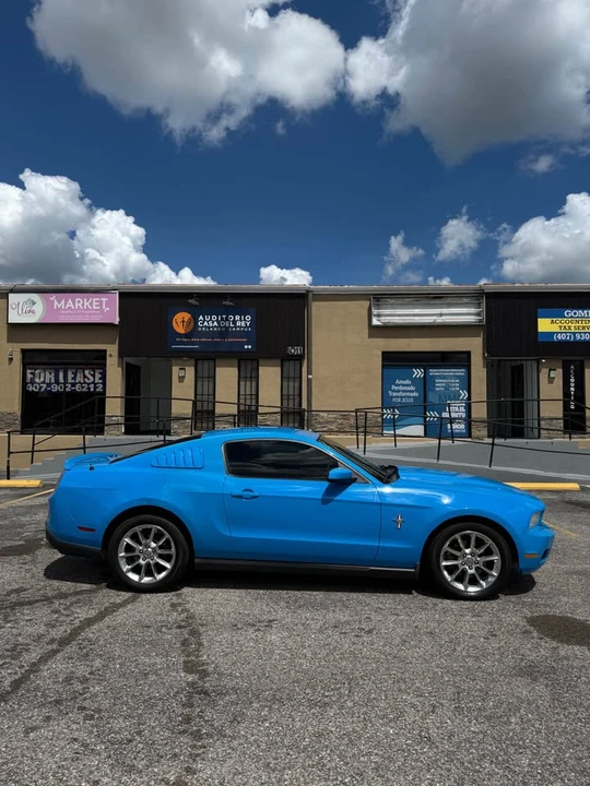2011 Ford S197 Mustang - Image 5 of 10