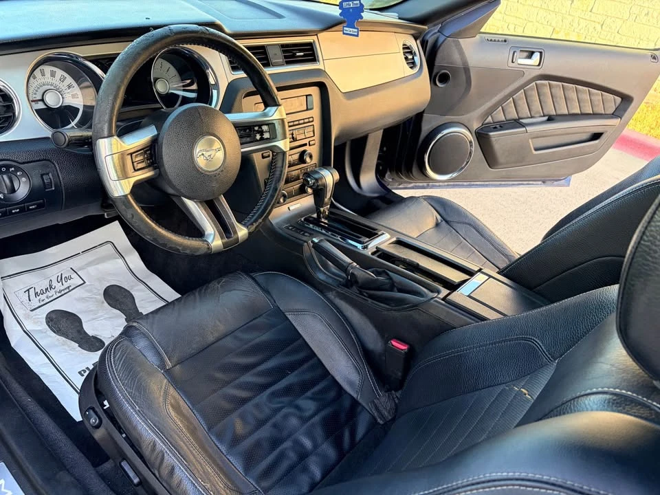 2011 Ford S197 Mustang - Image 7 of 11