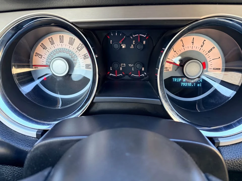 2011 Ford S197 Mustang - Image 10 of 11