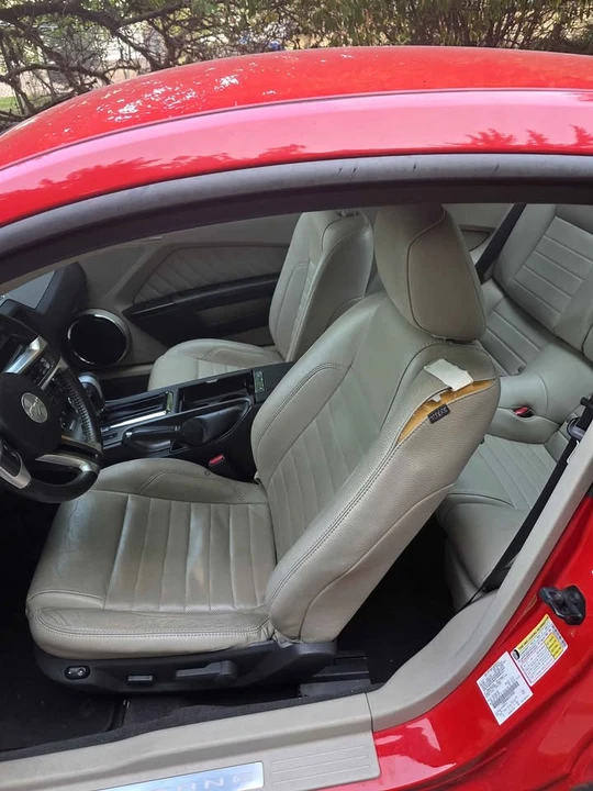 2011 Ford S197 Mustang - Image 6 of 6