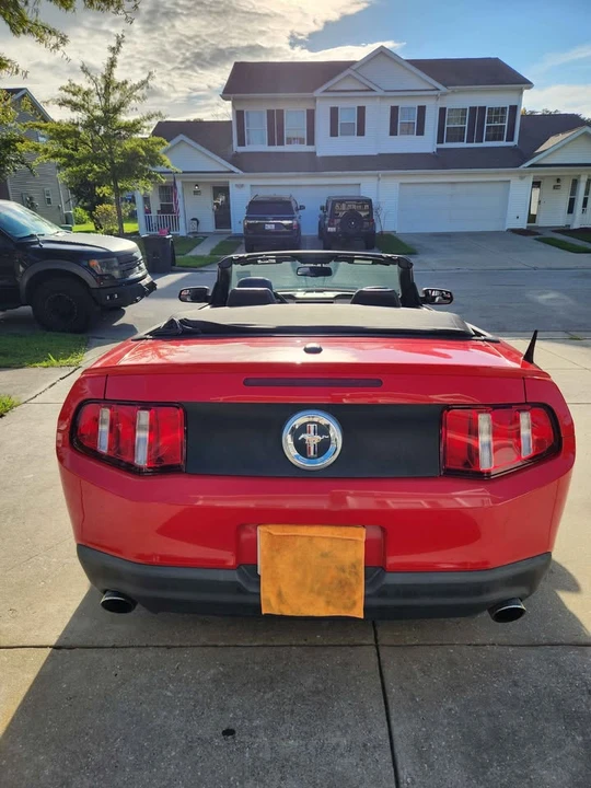 2011 Ford S197 Mustang - Image 5 of 11