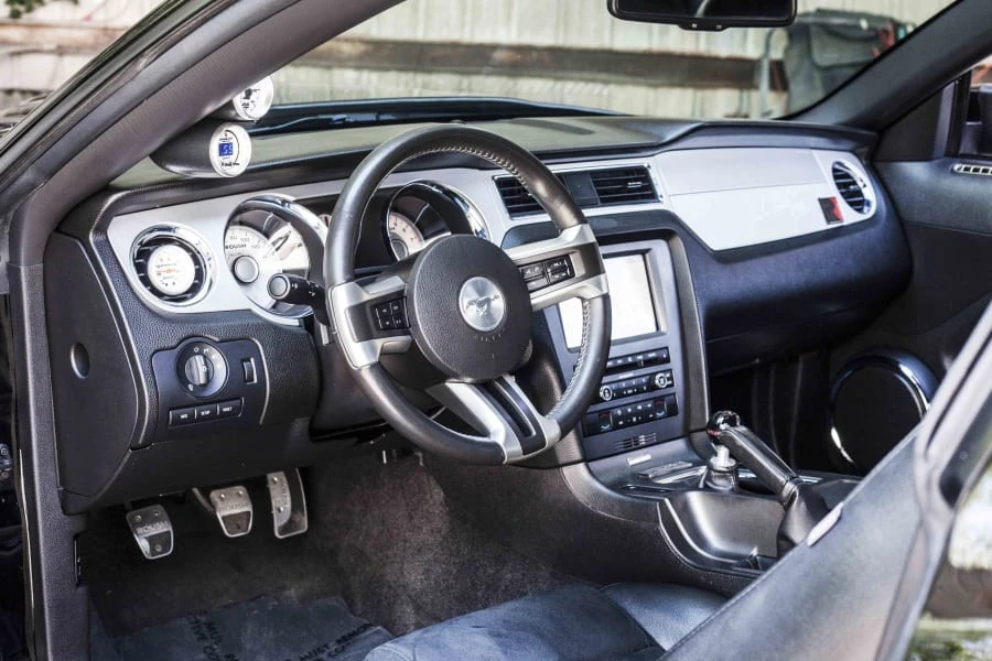 2011 Ford S197 Mustang - Image 3 of 12