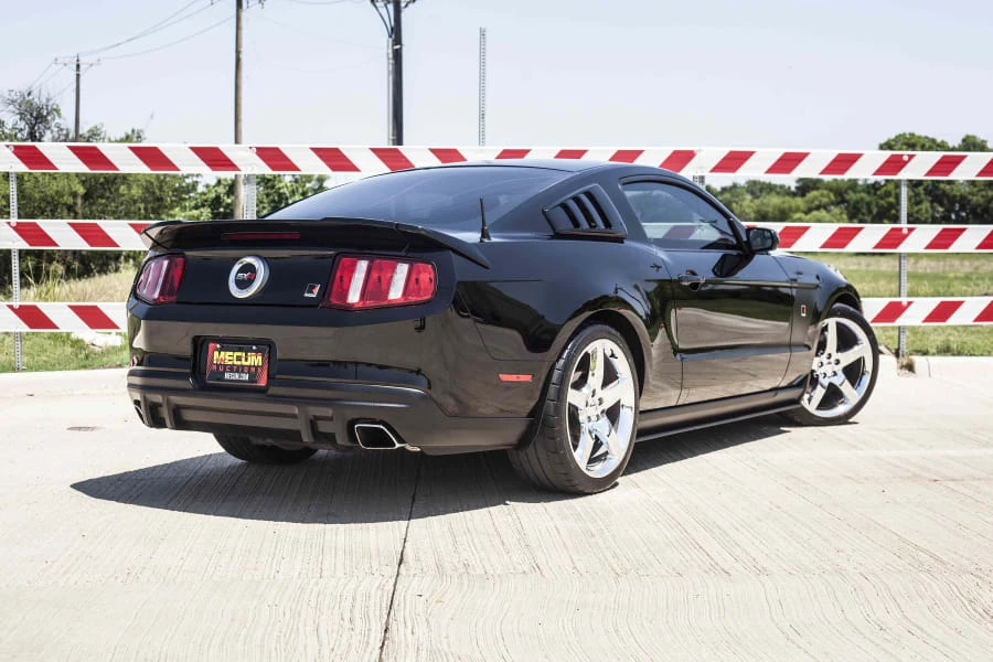 2011 Ford S197 Mustang - Image 2 of 12