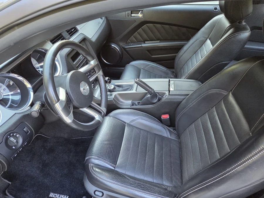2011 Ford S197 Mustang - Image 17 of 31